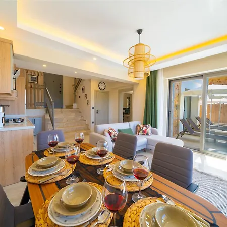 Vista Villa *